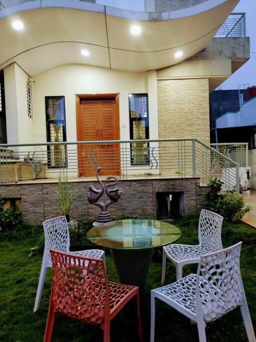 Private & Elegant 3Bhk Villa, Hillside Hideaway, 10 Mins From Mh Bus Stand ออรังกาบัด ภายนอก รูปภาพ