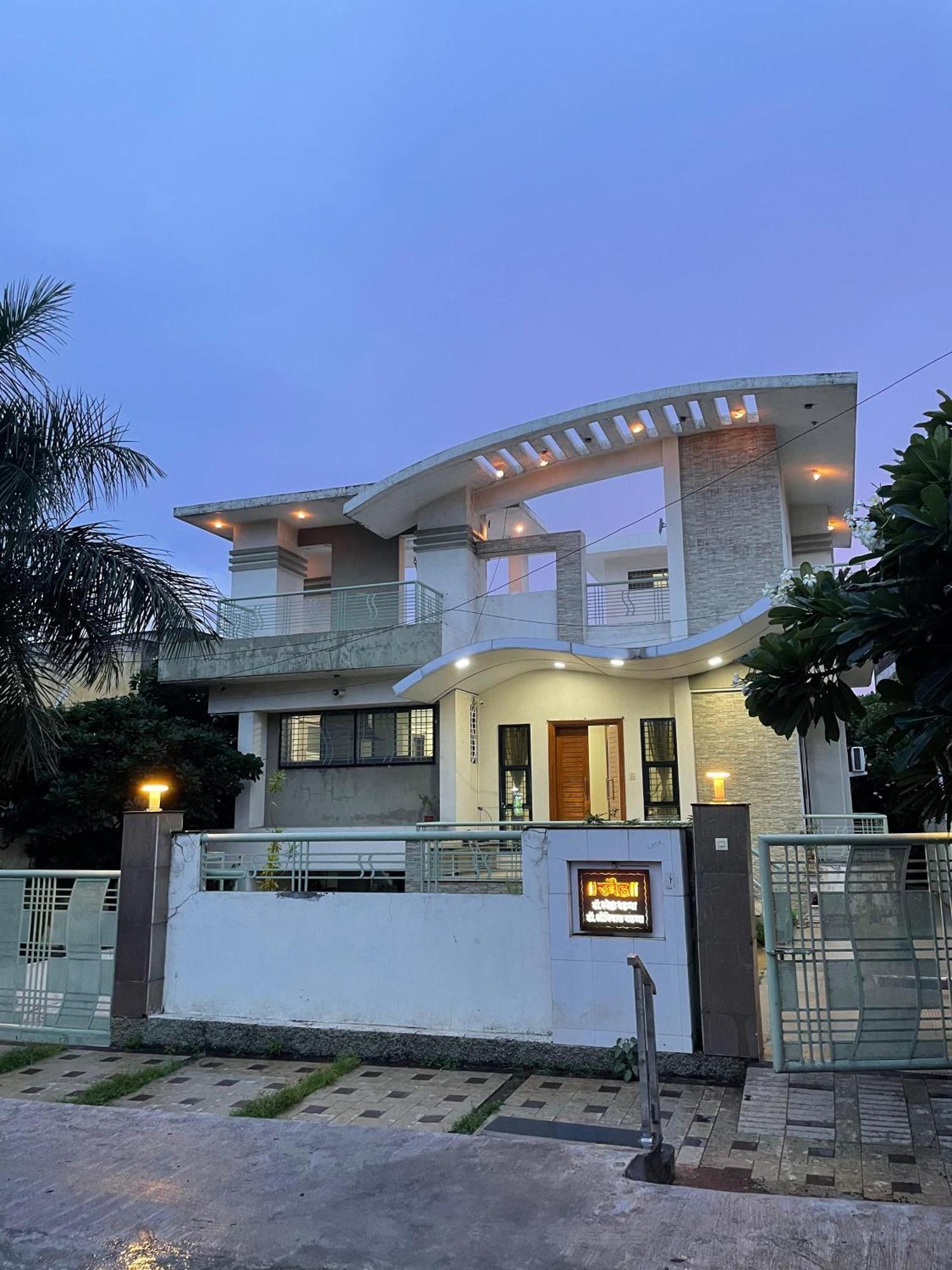 Private & Elegant 3Bhk Villa, Hillside Hideaway, 10 Mins From Mh Bus Stand ออรังกาบัด ภายนอก รูปภาพ