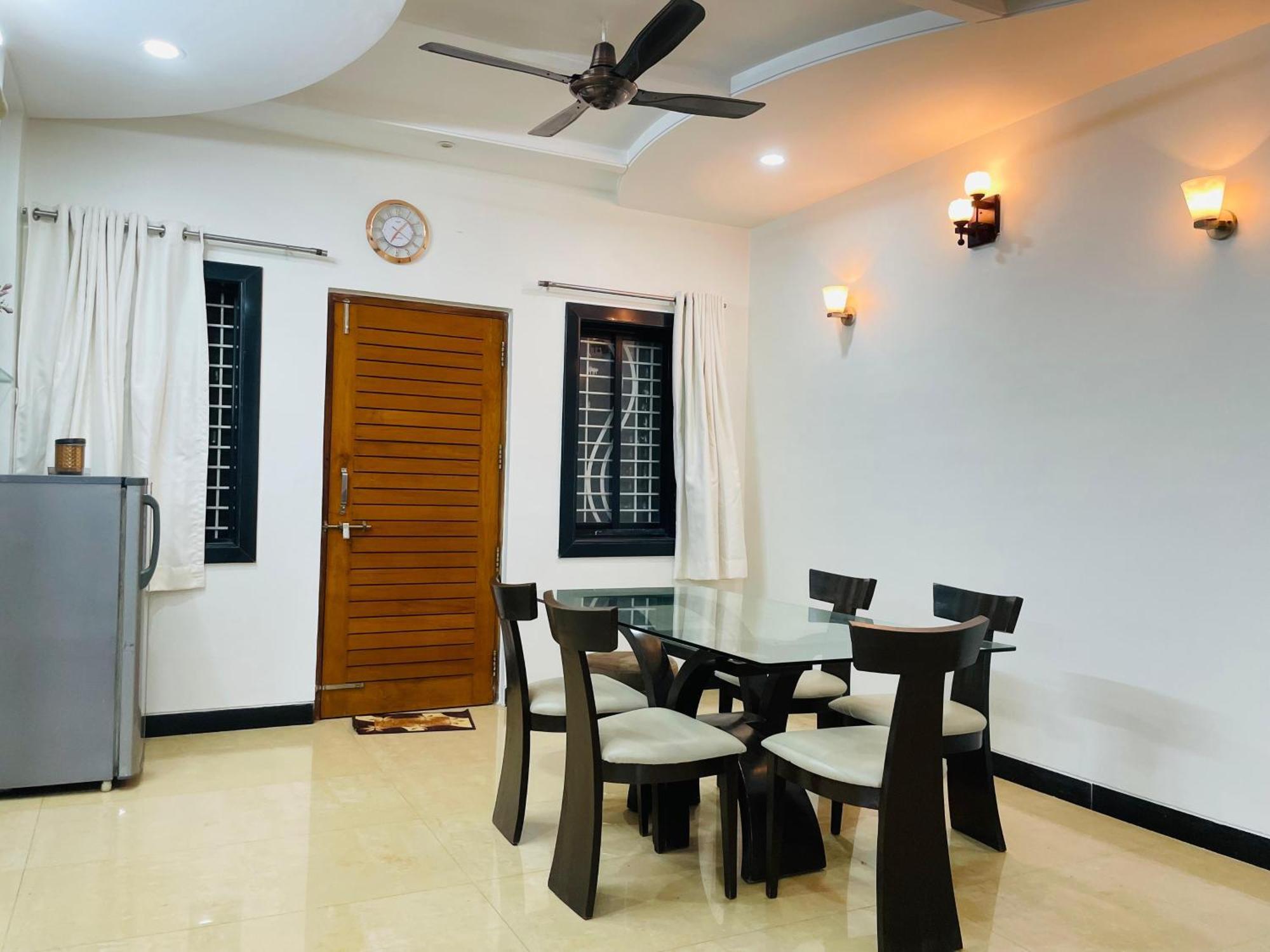 Private & Elegant 3Bhk Villa, Hillside Hideaway, 10 Mins From Mh Bus Stand ออรังกาบัด ภายนอก รูปภาพ